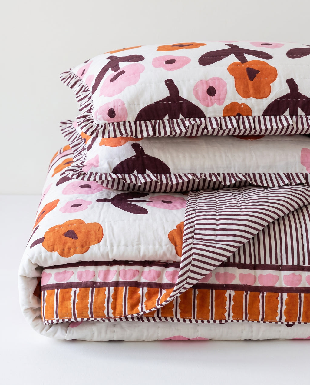 Ewa Carmine Quilt Set