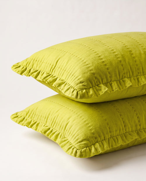 Ola Quilt Set